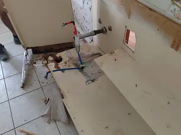 Post-Leak Cleanup & Debris Removal project documentation photo 46