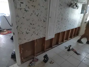 Post-Leak Cleanup & Debris Removal project documentation photo 60