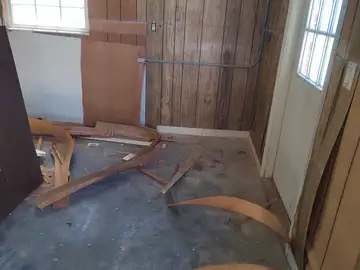 Post-Leak Cleanup & Debris Removal project documentation photo 95