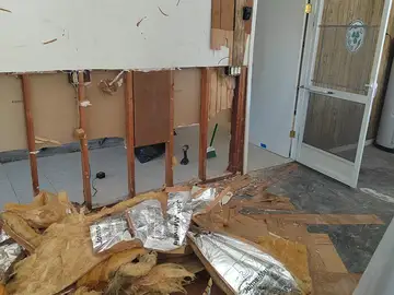 Post-Leak Cleanup & Debris Removal project documentation photo 106