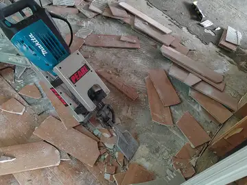 Post-Leak Cleanup & Debris Removal project documentation photo 304
